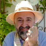 „ჩვენთვის ფერიცვალობით მთავრდებოდა ფერადი გრძელი ზაფხული.“