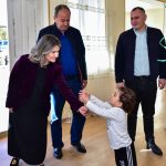 განსაკუთრებული საჭიროების მქონე პირებს საჩუქრები გადასცეს