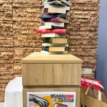 „პარვუს ჯგუფის“ თანამშრომლებმა შემოქმედის ბიბლიოთეკას საჩუქრად წიგნები გადასცეს